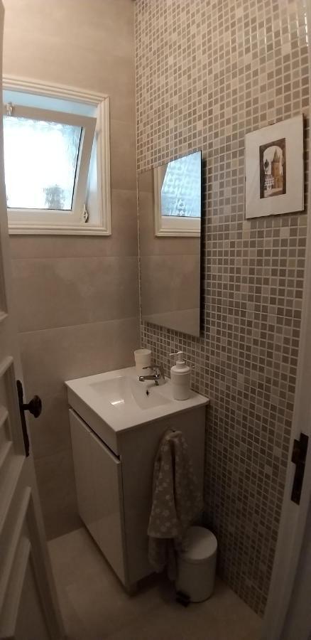 Apa 12 Apartment Ешпиньо Екстериор снимка