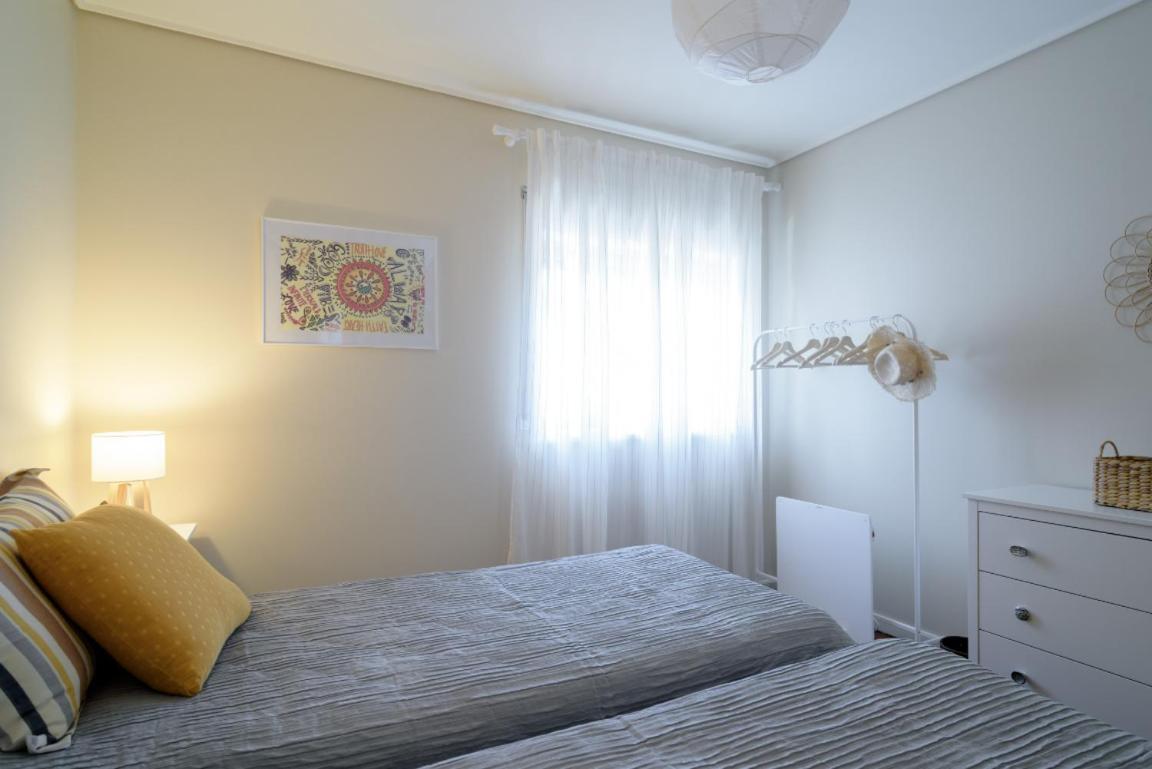 Apa 12 Apartment Ешпиньо Екстериор снимка