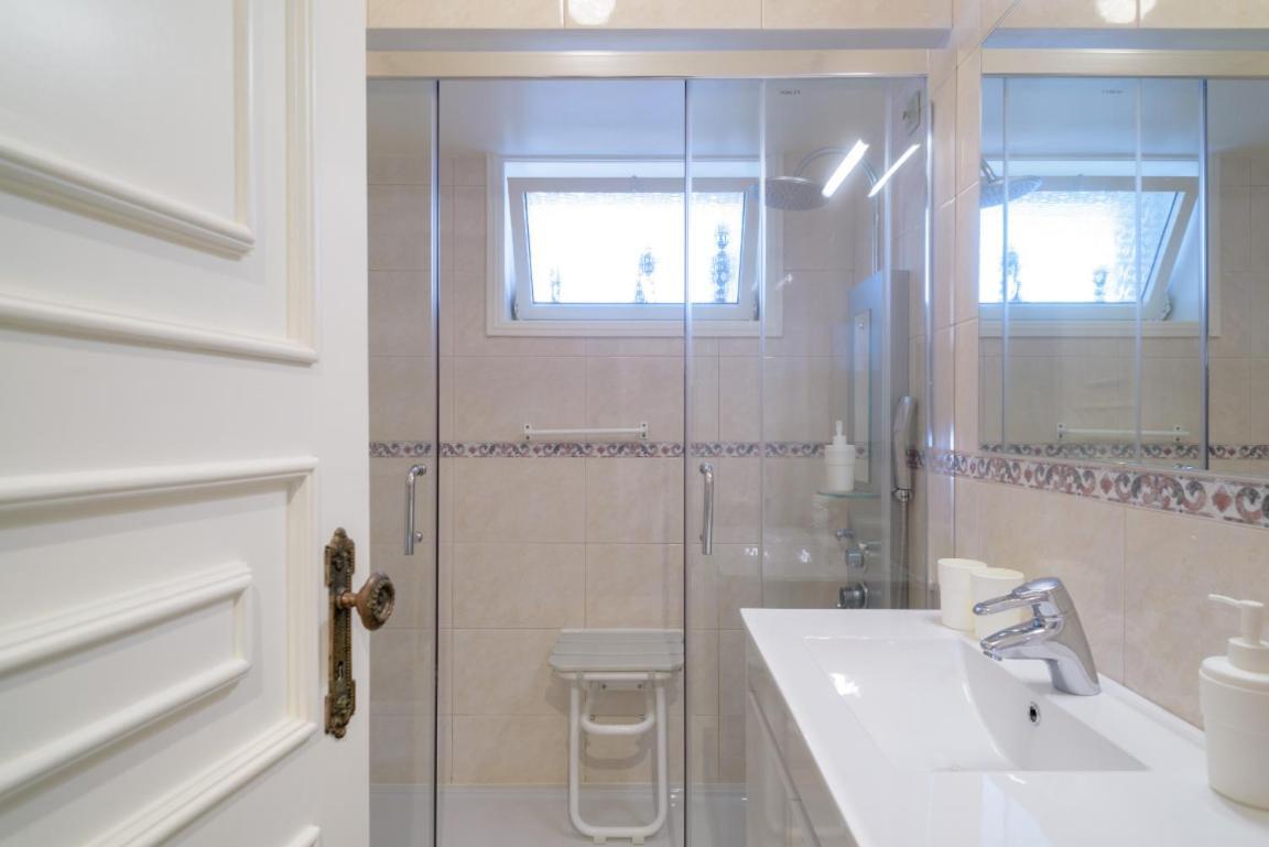 Apa 12 Apartment Ешпиньо Екстериор снимка